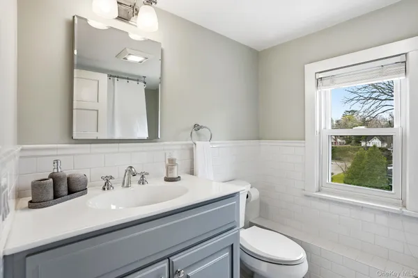 $1,775,000 | 5 Dobbs Terrace, Scarsdale, NY 10583