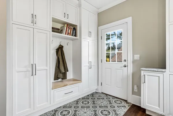 $1,775,000 | 5 Dobbs Terrace, Scarsdale, NY 10583
