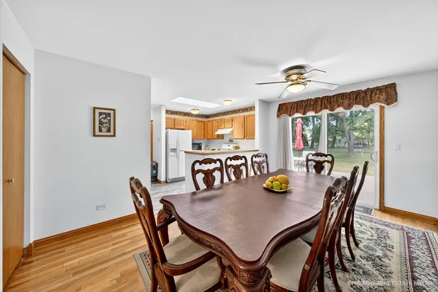 $359,900 | 4024 Newport Drive, Island Lake, IL 60042