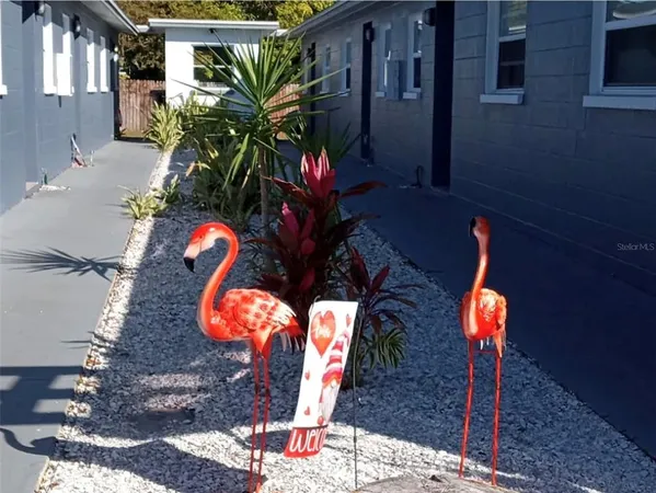 $1,595 | 619 90th Avenue North, St. Petersburg, FL 33702