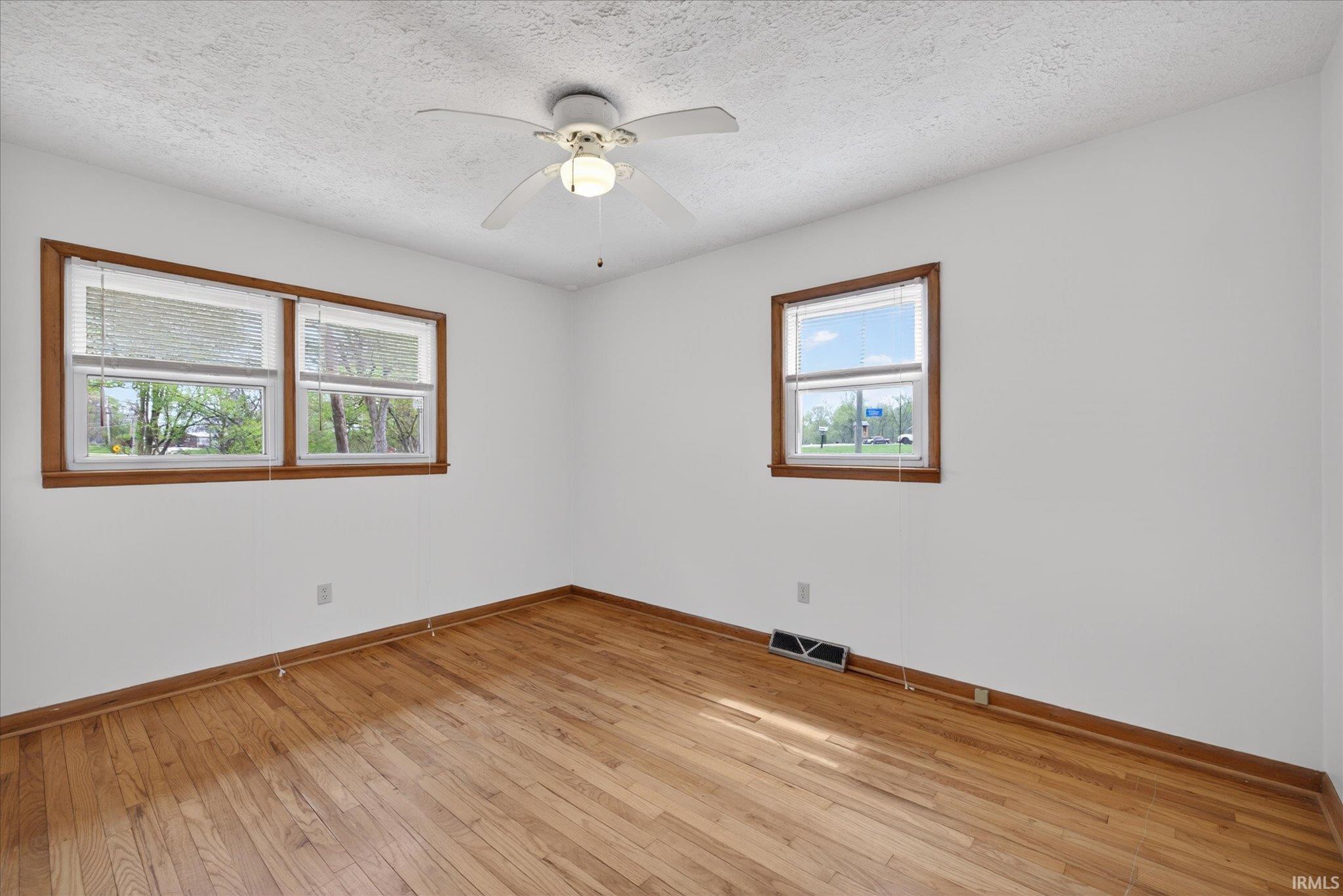 5599 North Brummetts Creek Road Bloomington, IN 47408 - Photo 12 of 36
