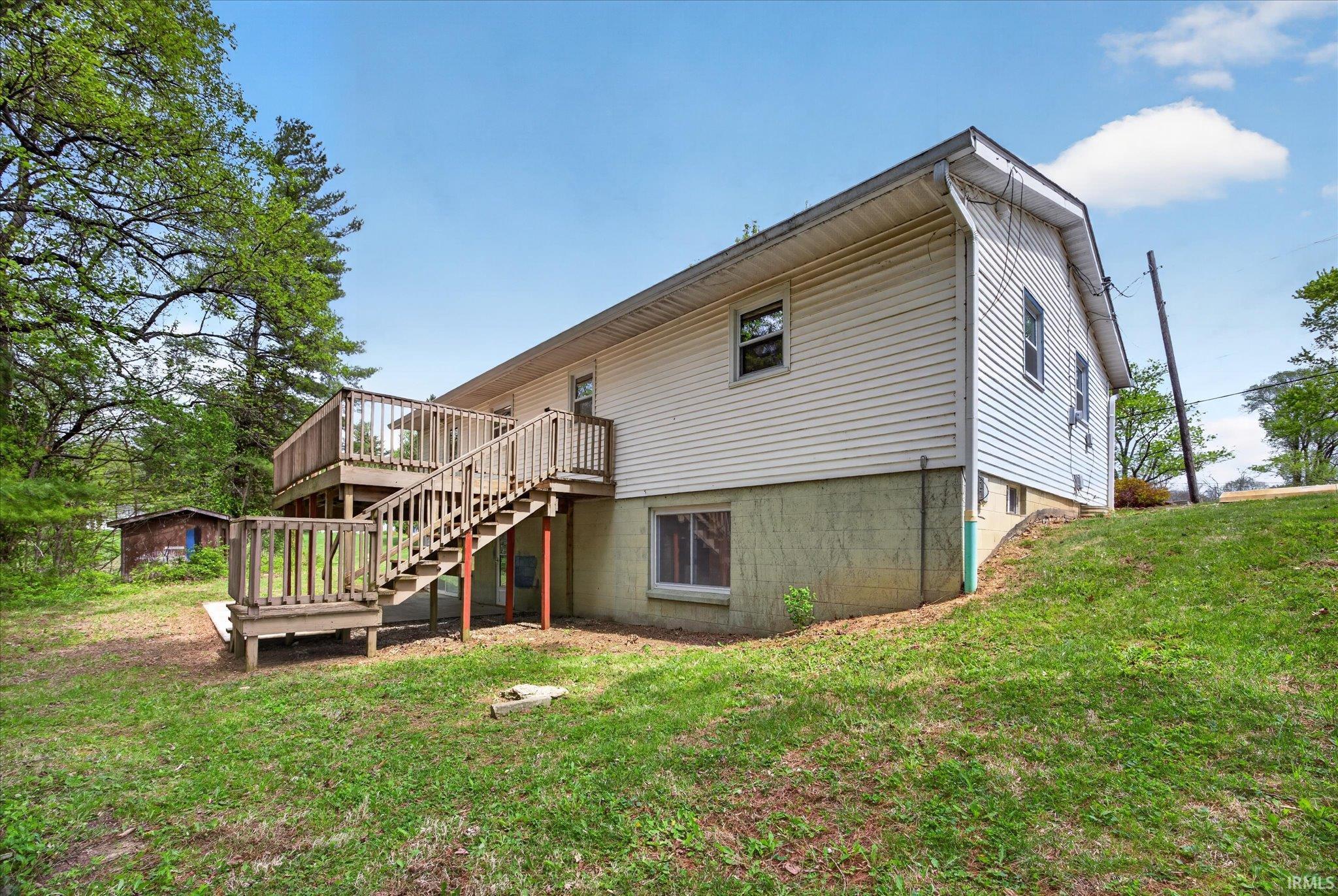 5599 North Brummetts Creek Road Bloomington, IN 47408 - Photo 2 of 36