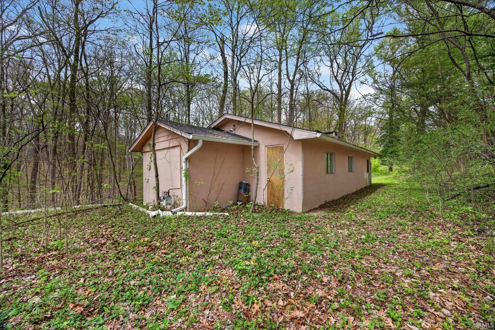 5599 North Brummetts Creek Road Bloomington, IN 47408 - Photo 30 of 36