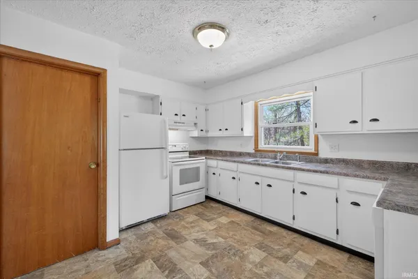 $283,900 | 5599 North Brummetts Creek Road, Bloomington, IN 47408