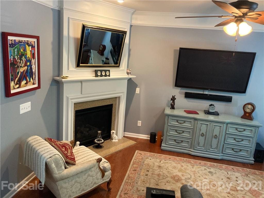 912 Lyndley Drive Fort Mill, SC 29708 - Photo 5 of 30 Gallery Image 5
