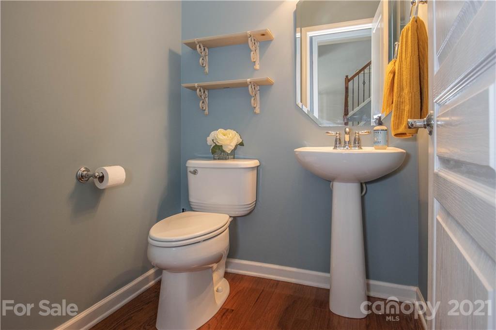 912 Lyndley Drive Fort Mill, SC 29708 - Photo 9 of 30 Gallery Image 9