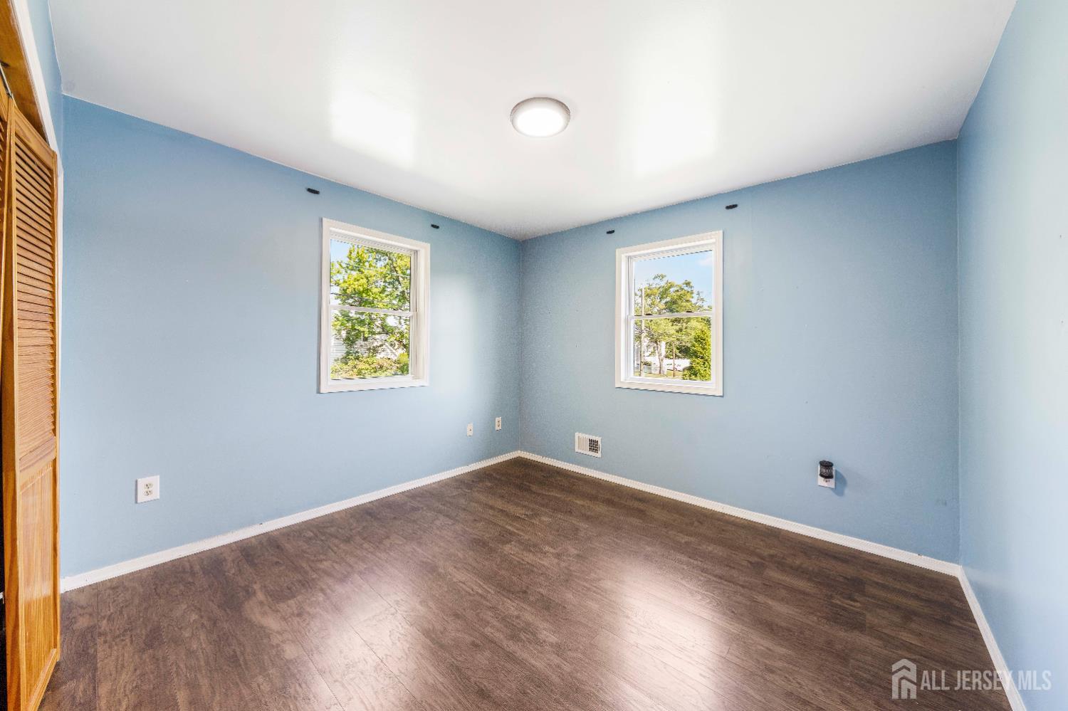 117 Old Post Road Edison, NJ 08817 - Photo 13 of 35