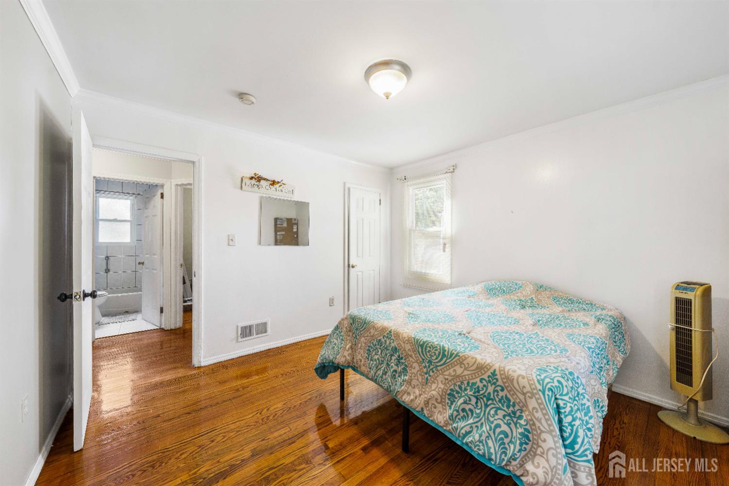 117 Old Post Road Edison, NJ 08817 - Photo 16 of 35