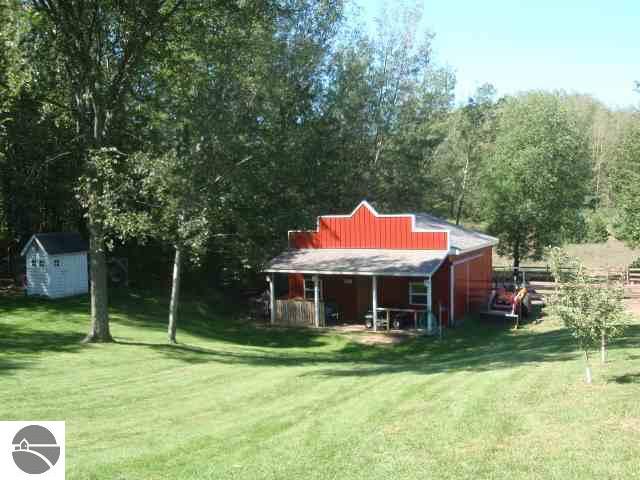 10590 South Weisler Road Cedar, MI 49621 - Photo 6 of 15 1719955-5.JPG