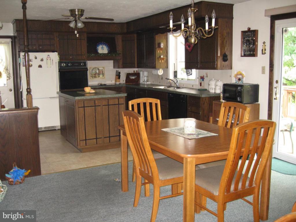 2162 Millstream Road Lancaster, PA 17602 - Photo 3 of 7