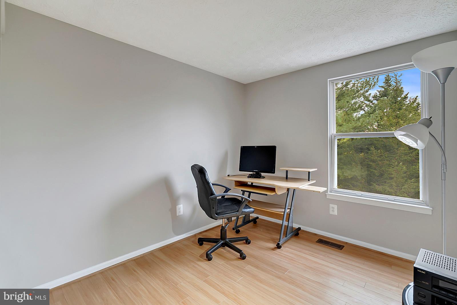 12101 Sundance Court Reston, VA 20194 - Photo 14 of 18 3rd bedroom used as a home office