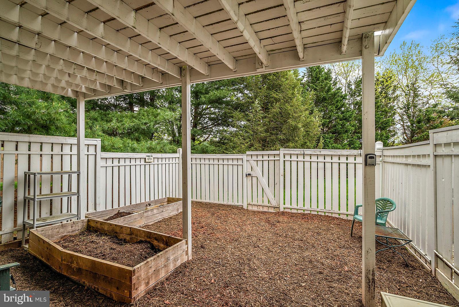 12101 Sundance Court Reston, VA 20194 - Photo 18 of 18 fully fenced back yard