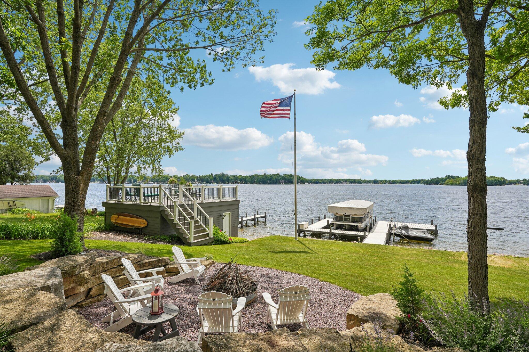 W343N6293 South Bayview Road Oconomowoc, WI 53066 - Photo 93 of 104 Perfect night for bonfire!