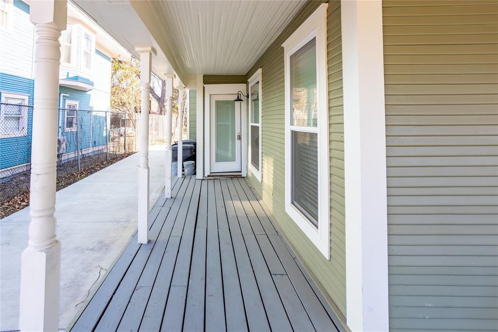 4522 Reiger Avenue Dallas, TX 75246 - Photo 6 of 37 View of wooden deck
