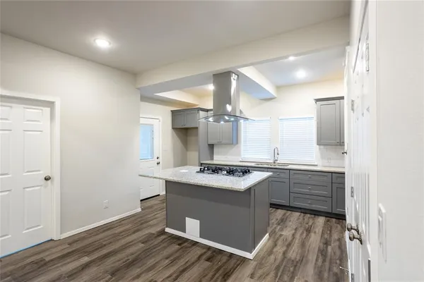 $3,500 | 4522 Reiger Avenue, Dallas, TX 75246