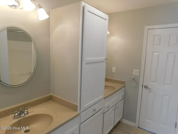 $1,555 | 503 Courtyard West, Newport, NC 28570