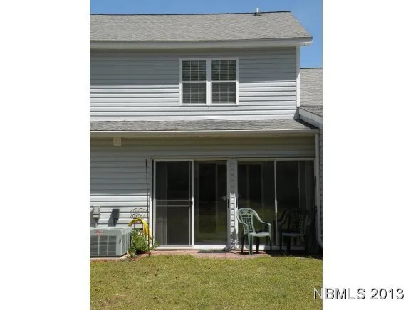 $1,555 | 503 Courtyard West, Newport, NC 28570