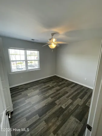 $1,555 | 503 Courtyard West, Newport, NC 28570