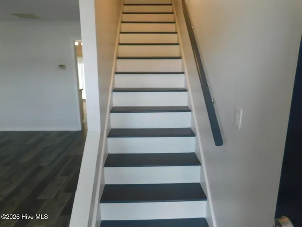 $1,555 | 503 Courtyard West, Newport, NC 28570