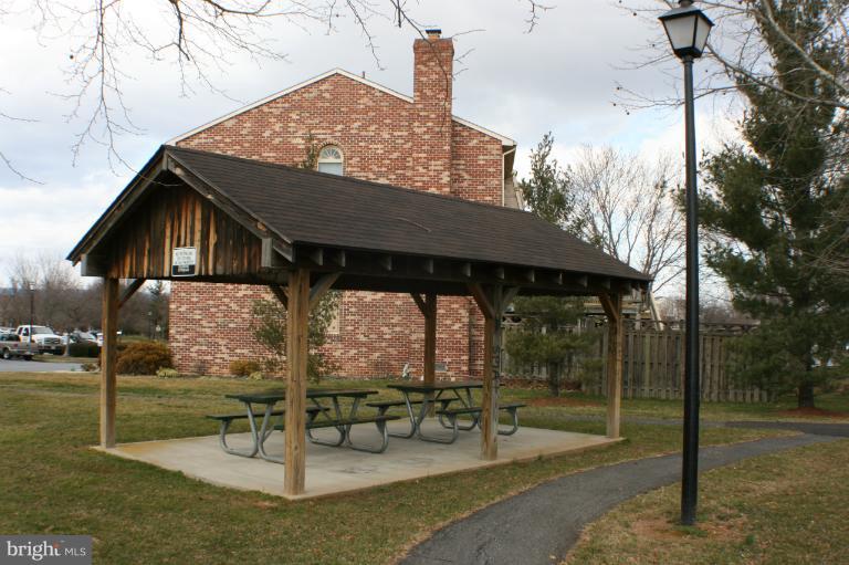 8033 Broken Reed Court Frederick, MD 21701 - Photo 17 of 27 Community Picnic Area
