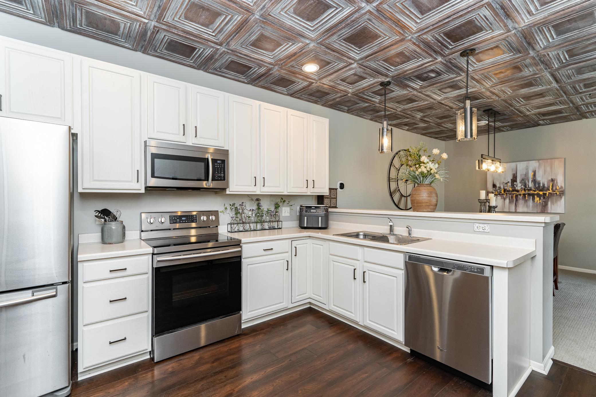 6229 30th Avenue Northwest Rochester, MN 55901 - Photo 11 of 25