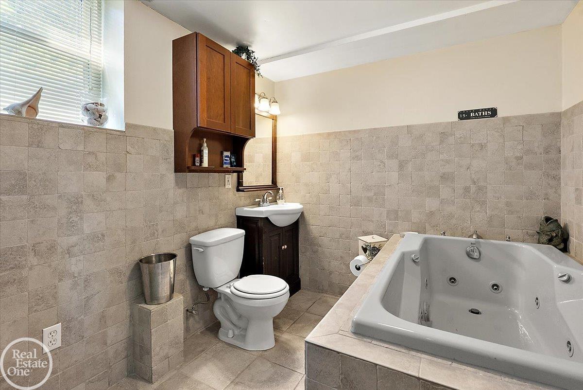 3286 Sandy Point Utica, MI 48316 - Photo 51 of 67