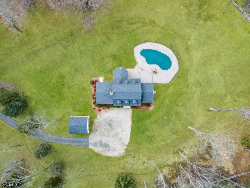 72 Youngs Road Basking Ridge, NJ 07920 - Photo 5 of 31 a view of a fireplace with an outdoor space