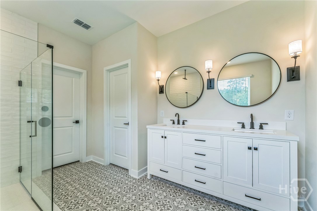 134 Mage Street Savannah, GA 31302 - Photo 22 of 31 Similar Home/ Primary Bath