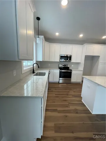 $548,750 | 351 Forest Ridge Lane Lane, Lysander, NY 13027