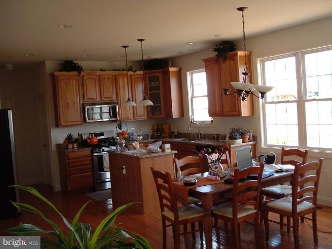 748 Holly Leaf Road Culpeper, VA 22701 - Photo 3 of 7 Kitchen