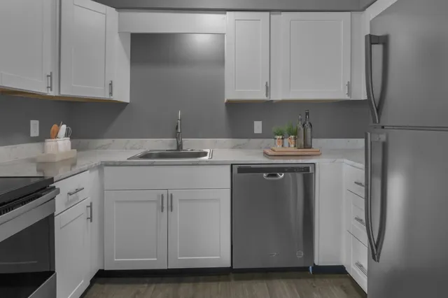 $1,049 | 126 Walton Ferry Road, Unit C5, Hendersonville, TN 37075