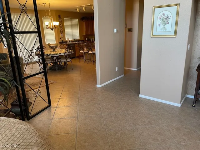 $5,000 | 170 Arches Court, Henderson, NV 89012