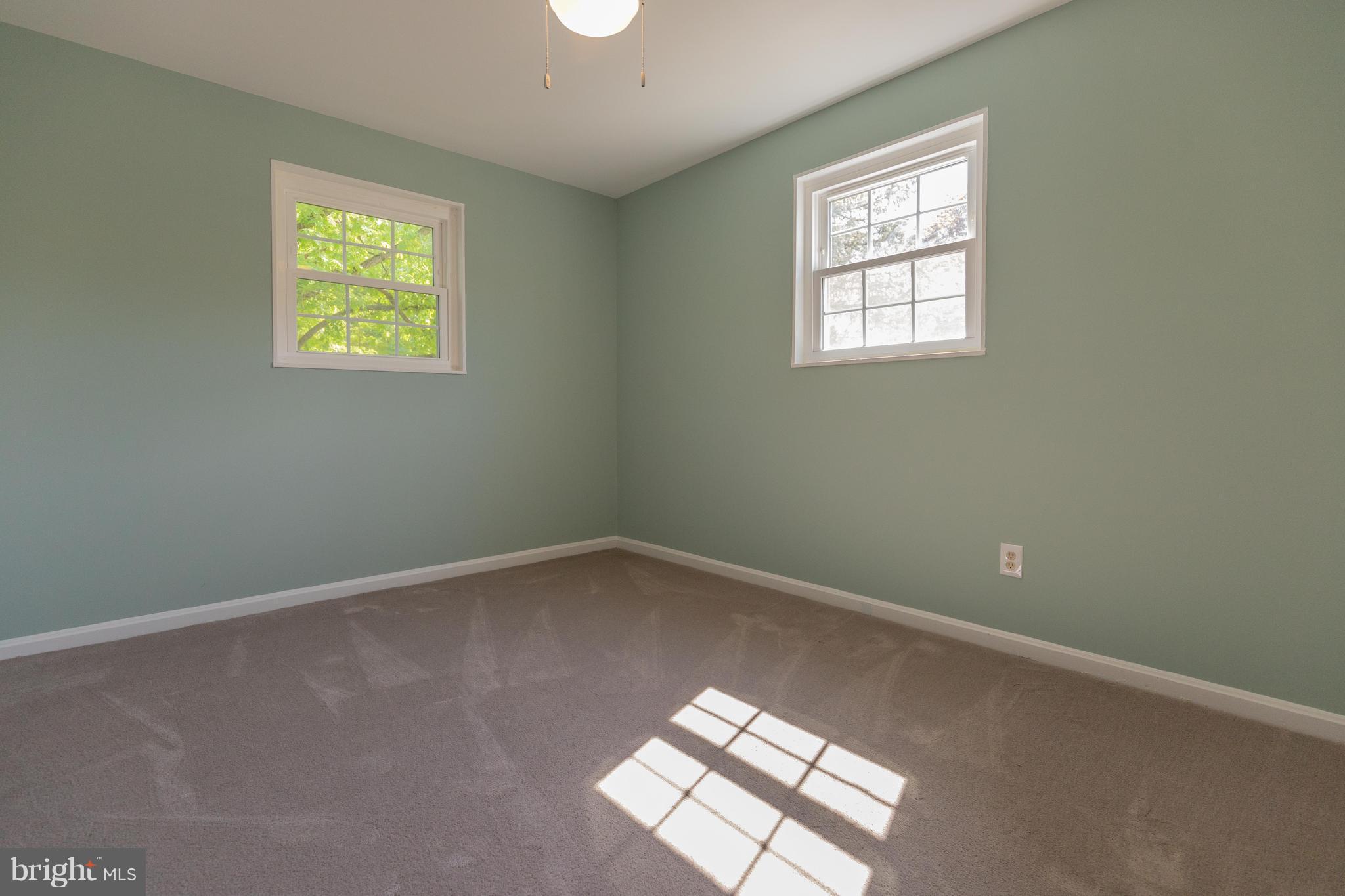 10801 Breewood Road Silver Spring, MD 20901 - Photo 18 of 30 Bedroom