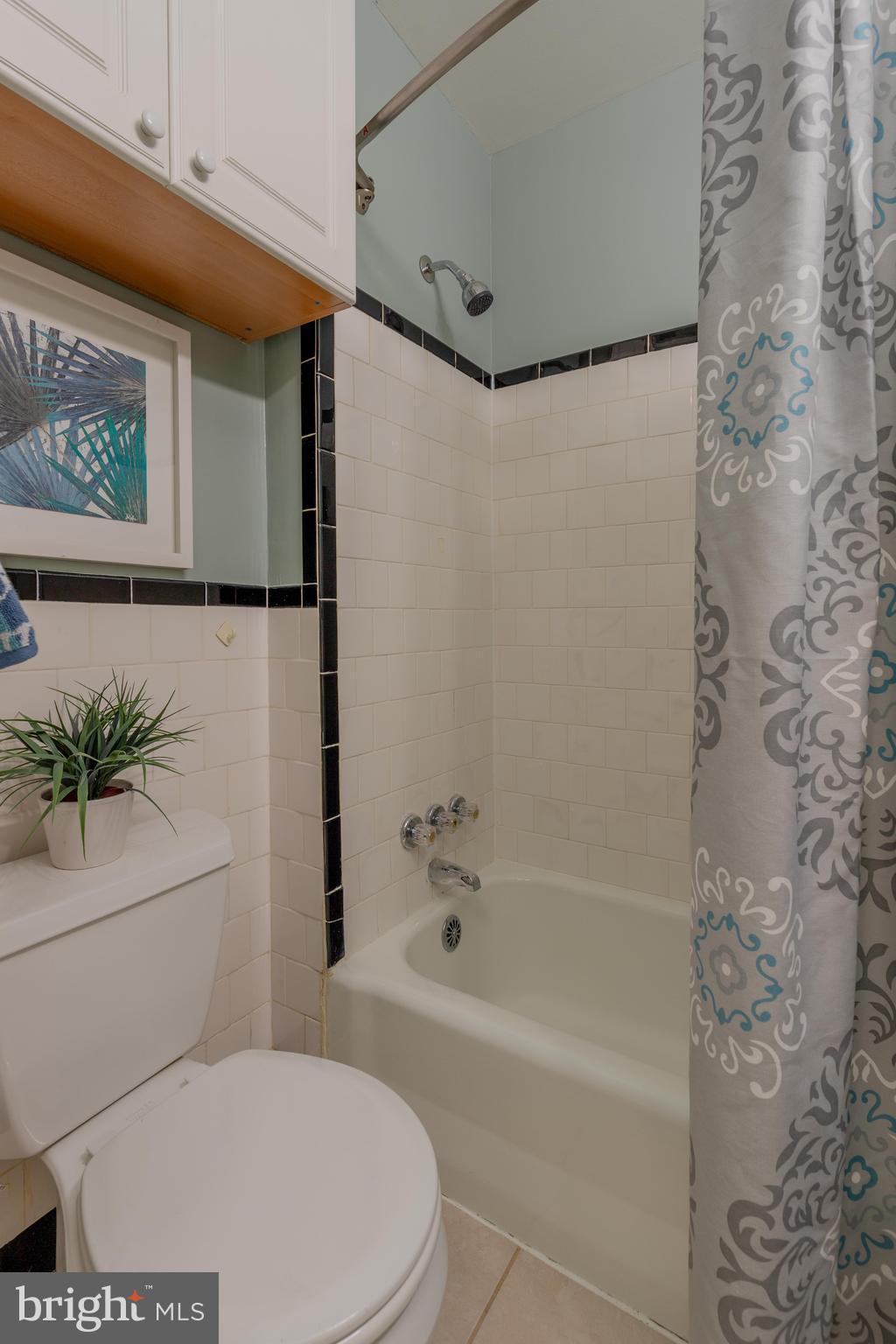 10801 Breewood Road Silver Spring, MD 20901 - Photo 23 of 30 Bath