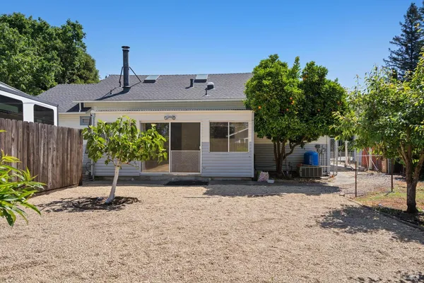 $995,000 | 5519 Kay Drive, Windsor, CA 95492