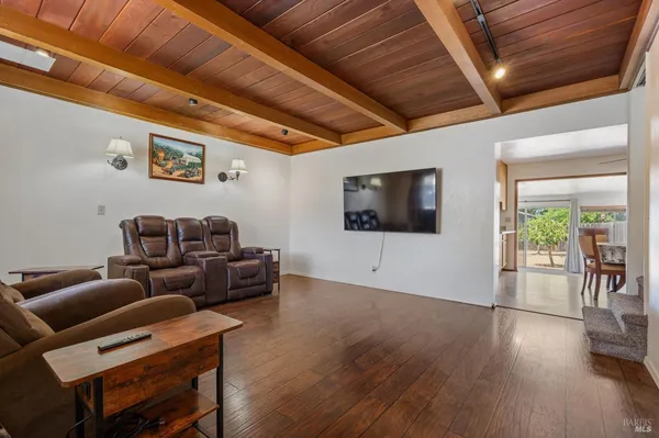 $995,000 | 5519 Kay Drive, Windsor, CA 95492