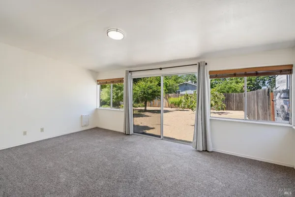 $995,000 | 5519 Kay Drive, Windsor, CA 95492