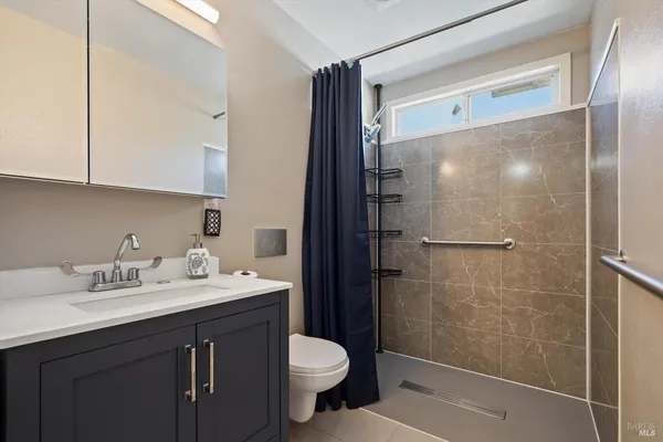 $995,000 | 5519 Kay Drive, Windsor, CA 95492