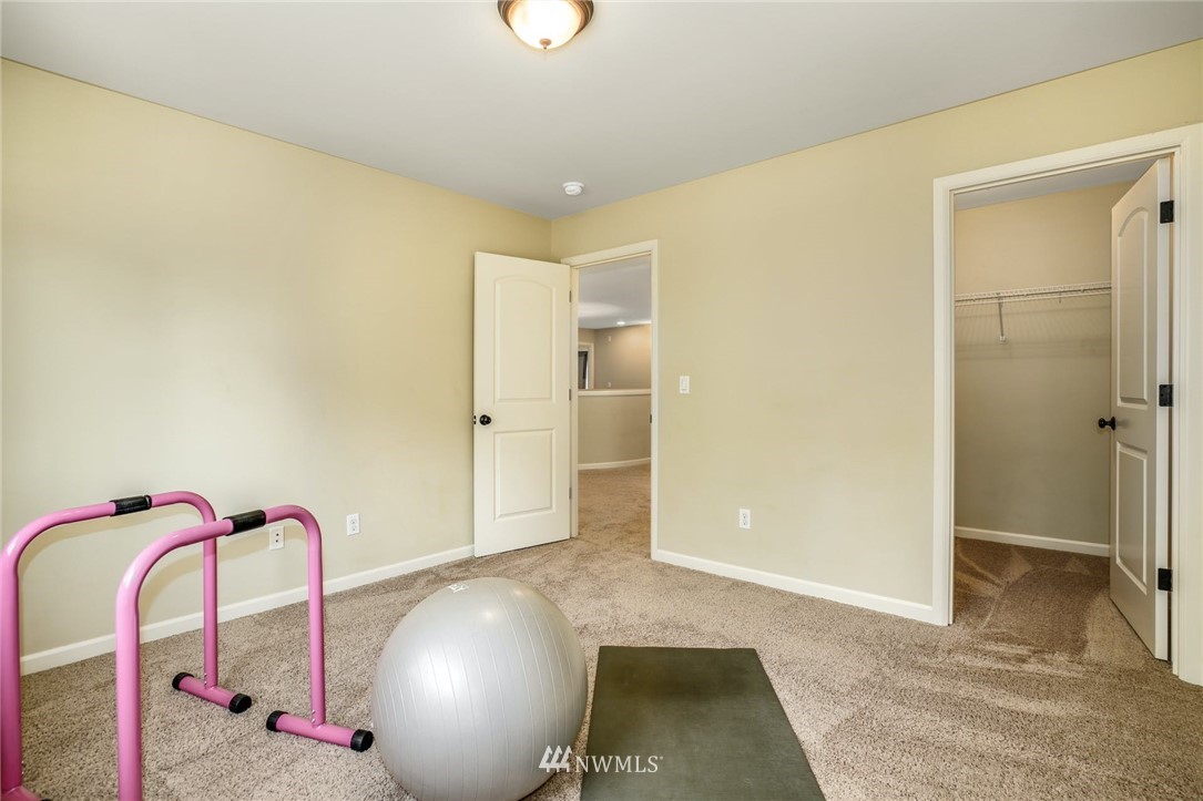6777 Southeast 2nd Street Renton, WA 98059 - Photo 31 of 40
