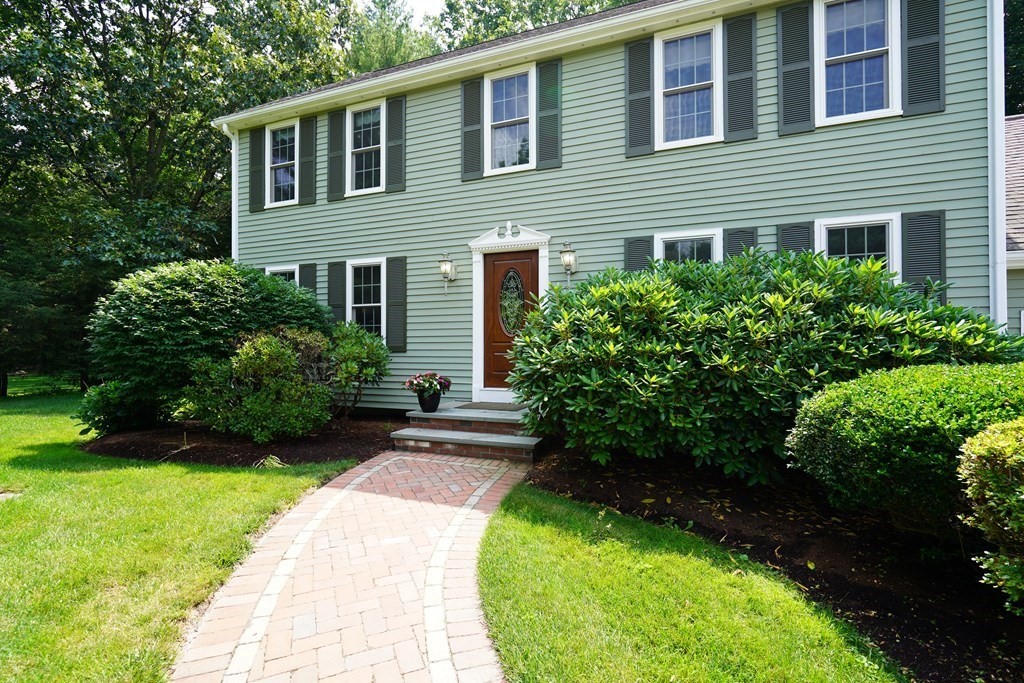 26 French Farm Road Attleboro, MA 02703 - Photo 2 of 27 Gallery Image 2