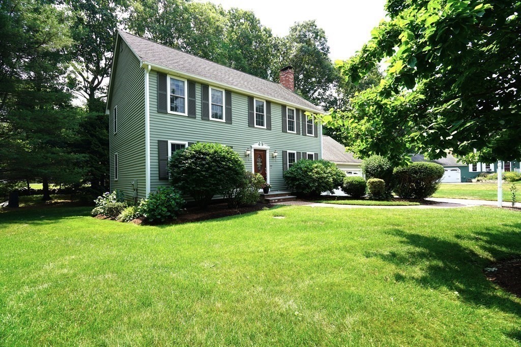 26 French Farm Road Attleboro, MA 02703 - Photo 3 of 27 Gallery Image 3