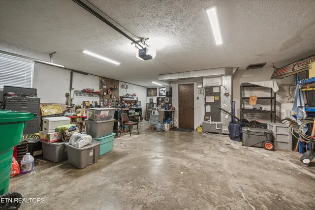 $414,900 | 8225 Cricket Road, Powell, TN 37849