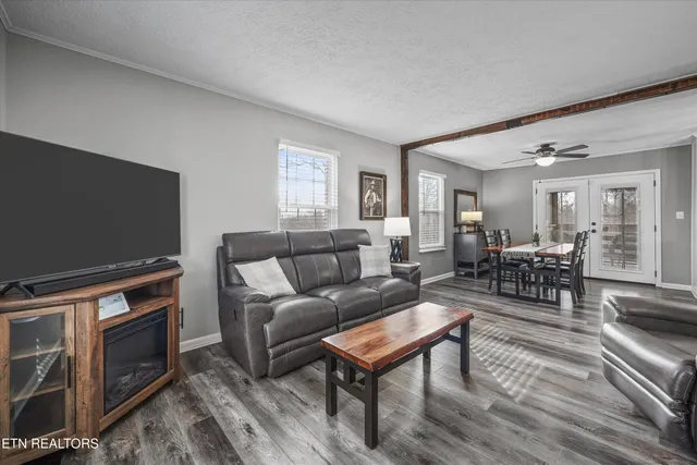 $414,900 | 8225 Cricket Road, Powell, TN 37849