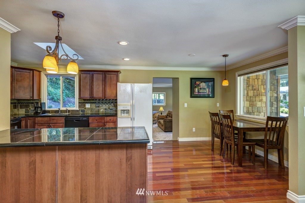 23006 2nd Avenue Southeast Bothell, WA 98021 - Photo 6 of 16