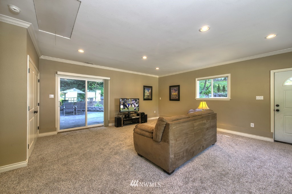 23006 2nd Avenue Southeast Bothell, WA 98021 - Photo 8 of 16