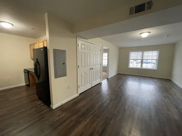 $1,950 | 20 Sentinel Court, Unit 107, Manchester, NH 03103