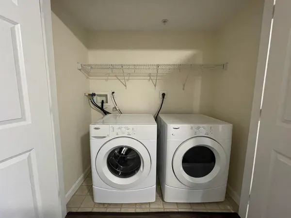 $1,950 | 20 Sentinel Court, Unit 107, Manchester, NH 03103