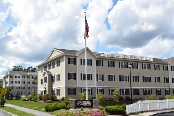 $1,950 | 20 Sentinel Court, Unit 107, Manchester, NH 03103