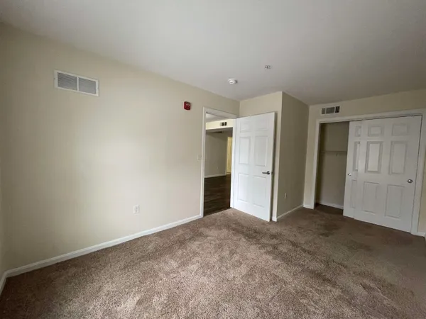 $1,950 | 20 Sentinel Court, Unit 107, Manchester, NH 03103