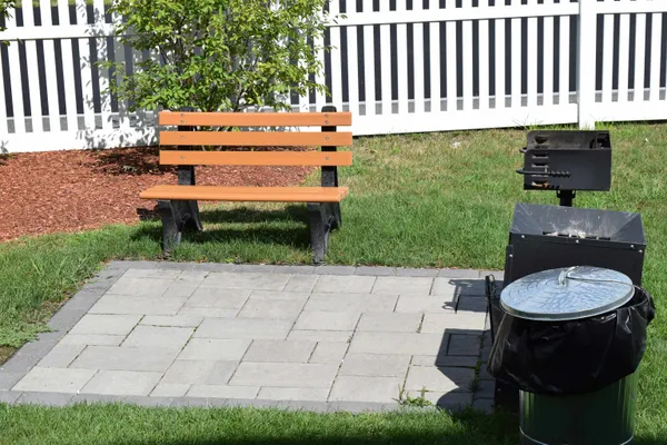 $1,950 | 20 Sentinel Court, Unit 107, Manchester, NH 03103